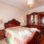 Madalena Villa *